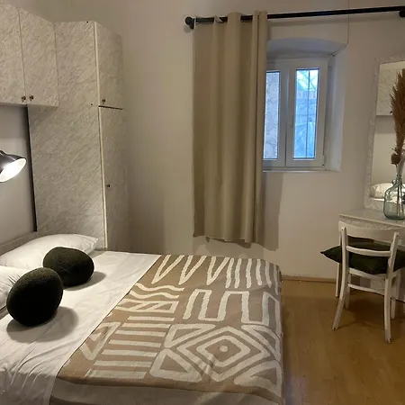 Apartment Ruvo 3 *